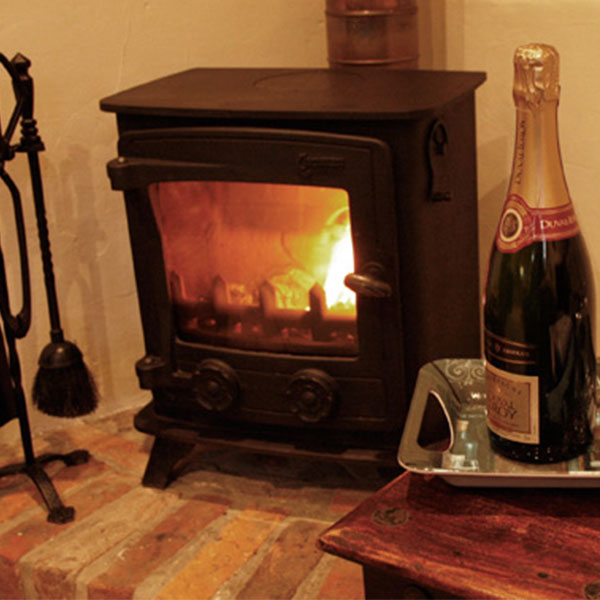 Blakeney Cottages With A Wood Burning Stove